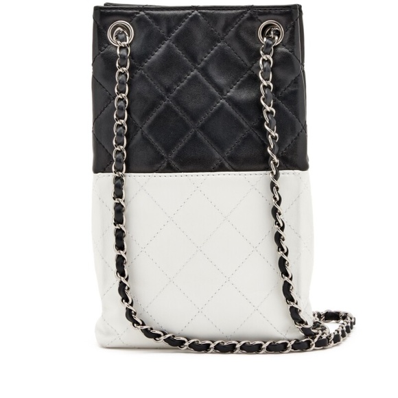 CHANEL Pre-Owned 2008-2009 Black & White Quilted Lambskin Vertical Shopping Bag - Picture 2 of 12